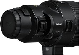 สำหรับเลนส์เทเลโฟโต้ NIKKOR Z 600 มม. F/4 TC S สำหรับกล้องที่ไม่ใช่ฟูลเฟรม พร้อมเทเลคอนเวอร์เตอร์ในตัว ขยายระยะถ่ายภาพซูเปอร์เทเลโฟโต้ได้ถึง 840 มม. - Product Image 2
