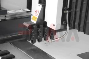 Máquina de ranurado de aluminio y metal, línea industrial, hoja vertical, automático, v, cnc - Product Image 6
