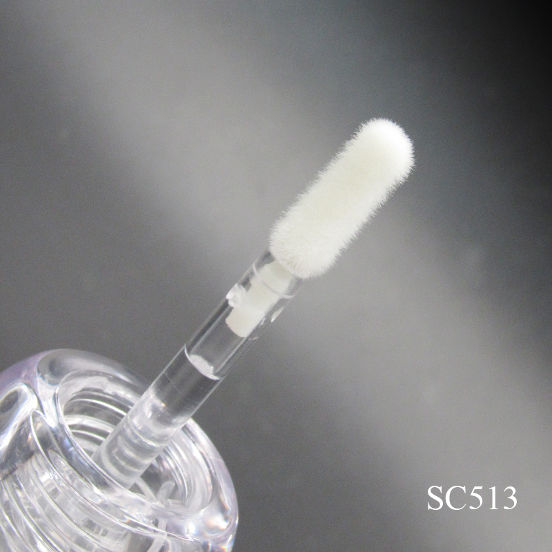 luxurious and unique lip gloss container