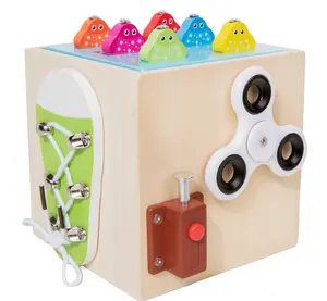 Montessori Early Education Intelligence Box Educacional Shape Matching Toy Madeira Puxando Rabanete Brinquedos Para Crianças