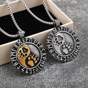 Collar con Colgante de Hacha Vikinga Yin Yang de Acero Inoxidable Personalizado, Runas Elder Futhark, Mitología Nórdica, Joyería Vintage Unisex - Product Image 2