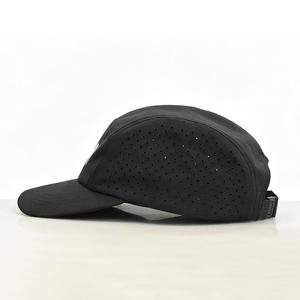 Gorra de Camping Blanca, Perforada, Transpirable, de Secado Rápido, con Logotipo Personalizado, Visera Curva, para Senderismo y Actividades al Aire Libre - Product Image 6