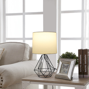 Aigostar Retro lampada da tavolo industriale E14 porta lampada decorativa con paralume bianco e Base in metallo - Product Image 2