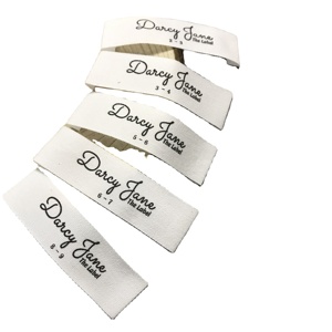 Diseño de Logotipo Personalizado para Marca de Ropa, Impresión en Etiqueta Principal de Lona 100% Algodón para Camisetas - Product Image 2