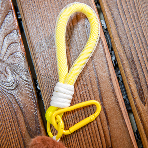 Vente en gros et au détail : Nouveauté - Pendentifs en peluche de 12 cm, série fruits musclés mignons (banane, citron, ananas, poire), breloques fantaisie pour sacs à dos - Product Image 6