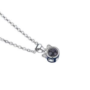 Nuevo collar <span class=keywords><strong>de</strong></span> gato <span class=keywords><strong>de</strong></span> estilo europeo y americano con colgante <span class=keywords><strong>de</strong></span> proyección <span class=keywords><strong>de</strong></span> idioma 100 y personalización <span class=keywords><strong>de</strong></span> imagen <span class=keywords><strong>de</strong></span> color <span class=keywords><strong>de</strong></span> alta definición - Product Image 2