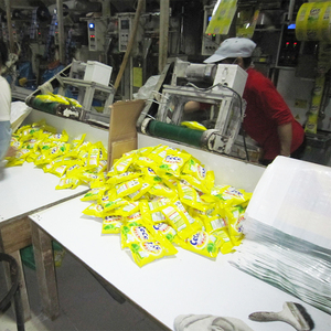 Detergente para ropa <span class=keywords><strong>CECE</strong></span>, precio bajo, superventas, botella de jabón líquido para ropa, para borrar manchas de fábrica - Product Image 3