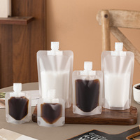 Ventes en gros de sachets de jus personnalisés miniatures transparents imperméables en PET+PA+PE, sachets à bec verseur réutilisables, sachets d'eau potable, sachets de lait, sachets de gelée