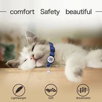 Collier pour chat et petit chien en coton avec clochette, étiquette d'identification anti-perte à code QR, suivi GPS, boucle de sécurité détachable, housse de protection compatible Apple AirTag