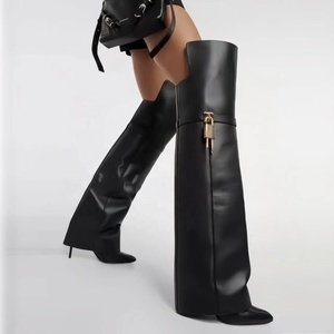 Sepatu <span class=keywords><strong>Boots</strong></span> Wanita Model Metal Shark Lock Setengah Paha Ujung Lancip Sepatu Boot Panjang Model Knight Stiletto Hak Tinggi - Product Image 4