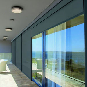 Bandes lumineuses LED étanches Les auvents en polyester résistants aux intempéries intégrés illuminent l'ambiance de votre patio la nuit - Product Image 1