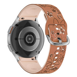 Bracelet de sport en silicone souple pour <span class=keywords><strong>Samsung</strong></span> Galaxy <span class=keywords><strong>Watch</strong></span> 4 <span class=keywords><strong>5</strong></span> 6 7 FE Bracelet sans couture en silicone à fleurs gravées - Product Image 4
