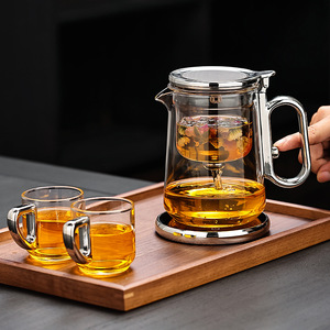Tasse élégante en verre résistant à la chaleur avec infuseur à thé, design Kung Fu, aspiration magnétique, capacité 800-1000 ml, style chinois, thé léger - Product Image 4