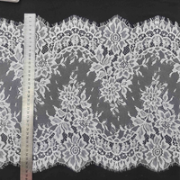 ERKOUMI 38cm Dentelle française Chantilly extensible en nylon brillant, élégante et opulente, pour robe de soirée, mantille et embellissement de couronne