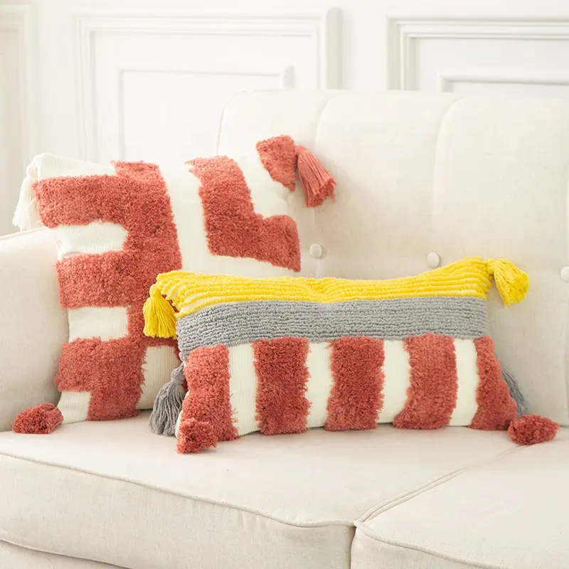 Hot selling special design decorative pillow cover fancy tufted cushion cover with tassels