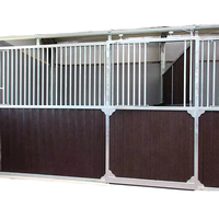 Équipements portatifs personnalisés de boîte d'écurie de cheval de 12 pieds vendent la stalle extérieure préfabriquée provisoire de cheval de structure en acier avec le toit