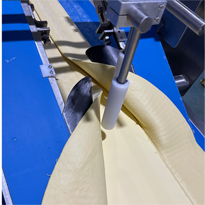 <span class=keywords><strong>Ligne</strong></span> <span class=keywords><strong>de</strong></span> production <span class=keywords><strong>de</strong></span> pâte feuilletée à grande échelle La <span class=keywords><strong>ligne</strong></span> <span class=keywords><strong>de</strong></span> stratification <span class=keywords><strong>de</strong></span> pâte entièrement automatique pour l'usine alimentaire peut être personnalisée - Product Image 4