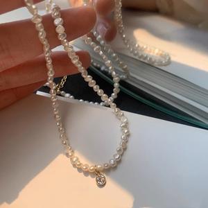 Collar de Perlas Barrocas Ultrafinas con Cadena Elegante para Clavícula, Diseño de Lujo Exclusivo para Socialites - Product Image 3