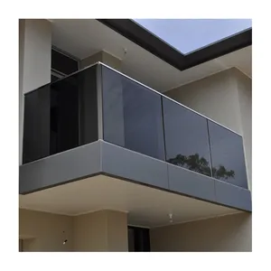 Faible coût en verre panneaux de balcon en aluminium u canal luxe balustrade intérieur garde-corps d'escalier en métal