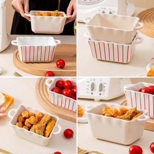 Bandeja para hornear cuadrada de cerámica nórdica con doble asa y rayas blancas, apta para horno, para uso doméstico y hotelero. - Product Image 2