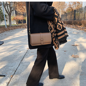 Ladies' Simple Fashion Luxury Handbag PU Material With Twine <b>Shoulder</b> <b>Straps</b> Lightweight for Travel All Seasons Tanjing - Product Image 4