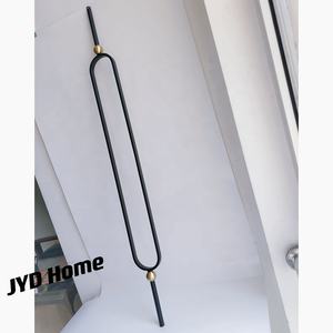 JYD Novo Design 5/8 "Matte Preto Oval Balaústres Ferro com Dois Bola De Latão para Decoração Interior Estável Ferro Forjado Stair Fusos - Product Image 1