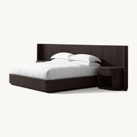 Ensembles de meubles de chambre en bois pour intérieur : Lit plateforme en bois Byron avec lit d'appoint étendu et tables de chevet ouvertes