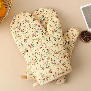 Hot Sale Kitchen Cotton Oven Mitts Kitchen Oven Mitts Waterproof Shell Oven Mitts Washable Kitchen Mittens with Cotton Lining