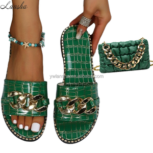 Sandalias de Verano MD-189 con Hebilla Metálica, Diseño de Piel de Serpiente, PU, Planas, para Mujer, con Bolsos a Juego - Product Image 2