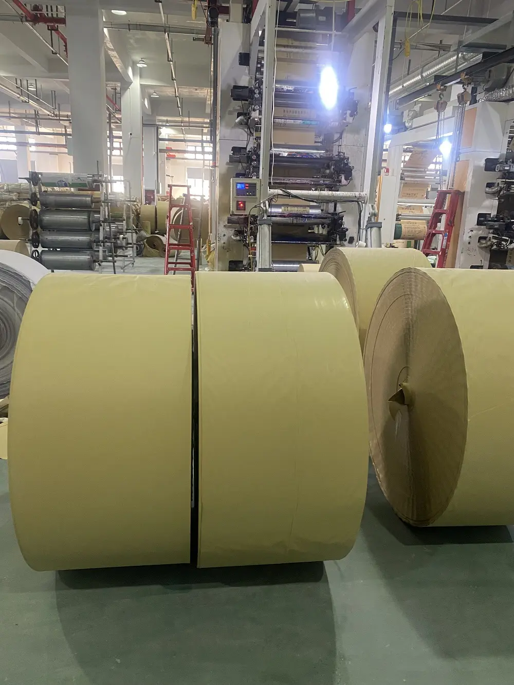 Factory Sale PP Woven Plain Tubular Fabric Roll 100% Raw Material PP Fabric for jumbo bags Coated Fabric in Roll