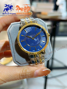 นาฬิกาสปอร์ตแฟชั่นสำหรับผู้หญิง พร้อมกลไกควอตซ์ของ Seiko รุ่นใหม่ หน้าปัดทรงสี่เหลี่ยมเล็ก สายเหล็ก กระจกหน้าปัด - Product Image 4