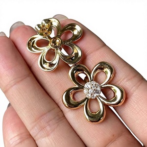 Pendientes de Diamantes Cultivados en Laboratorio, Oro Rosa de 14K, Certificados por IGI, Corte Brillante, Perforados con Láser, para Fiestas de Mujeres, Ocasiones Especiales, India - Product Image 1
