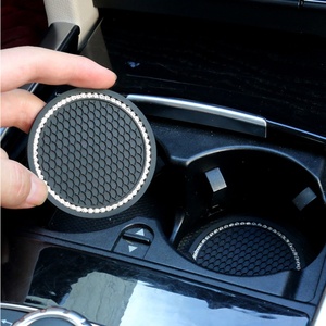 Posavasos Antideslizante para Coche, Universal, Redondo de 2.75 Pulgadas, Moderno, Material de PVC Seguro - Product Image 2