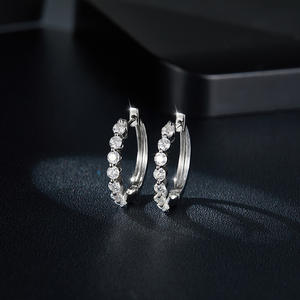 ต่างหูเพชรโมอิสซาไนต์สังเคราะห์ Ruizuan Jewelry สำหรับผู้หญิง - Product Image 2