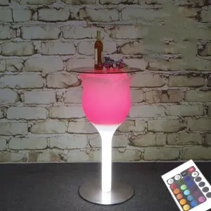 Cafe loungr bar iç mekan mobilyası su geçirmez RGB renk değiştirme sayacı masa led lambalı bar masası