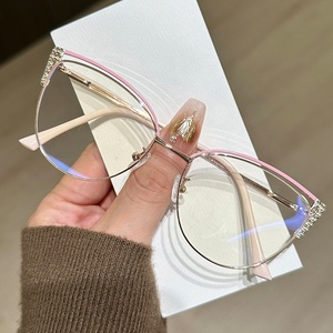 Custom Cat Eye Blue luce occhiali per Computer protezione dello schermo di <span class=keywords><strong>vetro</strong></span> occhiali in metallo occhiali da vista montature per le donne - Product Image 1