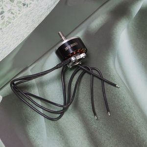 Motor BLDC 2812 900KV 6S sin Escobillas para Drones Multirrotor, Coches de Carreras RC y Juguetes RC - Product Image 5