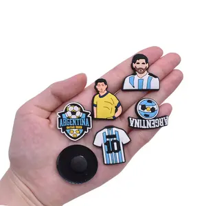 Novidade amuletos de sapato em PVC para Argentina e Portugal decorações de sapatos de estrelas do futebol com imagem de estrelas de futebol atacado