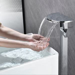 Cascade Vaste robinets de <span class=keywords><strong>lavabo</strong></span> de salle de bain Robinets de luxe Vanités en laiton modernes Robinets de <span class=keywords><strong>lavabo</strong></span> Salle de bain - Product Image 1
