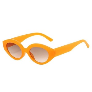 Gafas de Sol de Ojo de Gato para Mujer, Montura Completa, UV400, Montura Ovalada Roja, Protección Solar, Estilo Moderno para Adultos - Product Image 4