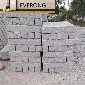 G603 Ev Gris-Blanco, Bloques de <span class=keywords><strong>Granito</strong></span> Modernos para Pavimentación, Piedra para Cercas y Palisadas Exteriores, Adoquines Flameados y Martillados - Product Image 1