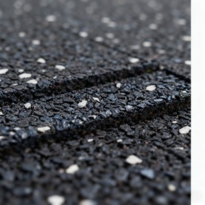 Suministro de fábrica Durable 18mm Hoja de gimnasio gruesa Reciclada 3mm/4mm/5mm Antideslizante EPDM Roll Flooring Uso interior Goma de absorción de impacto - Product Image 5