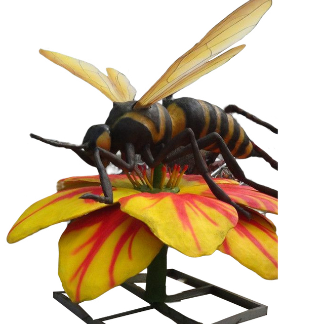Handmade Durable Vivid Detailed Top Quality Animatronic Insect Statue Bee Model for Garden Decoration