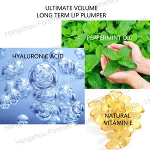 Gloss volumateur pour les lèvres à l'<span class=keywords><strong>acide</strong></span> <span class=keywords><strong>hyaluronique</strong></span> avec logo personnalisé, lissage et volume visible - Product Image 4