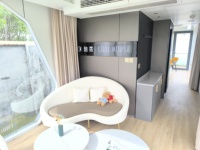 Maison capsule moderne E7, maison préfabriquée en forme de capsule spatiale, intérieur personnalisé, intégrée, portable, cabine modulaire habitable