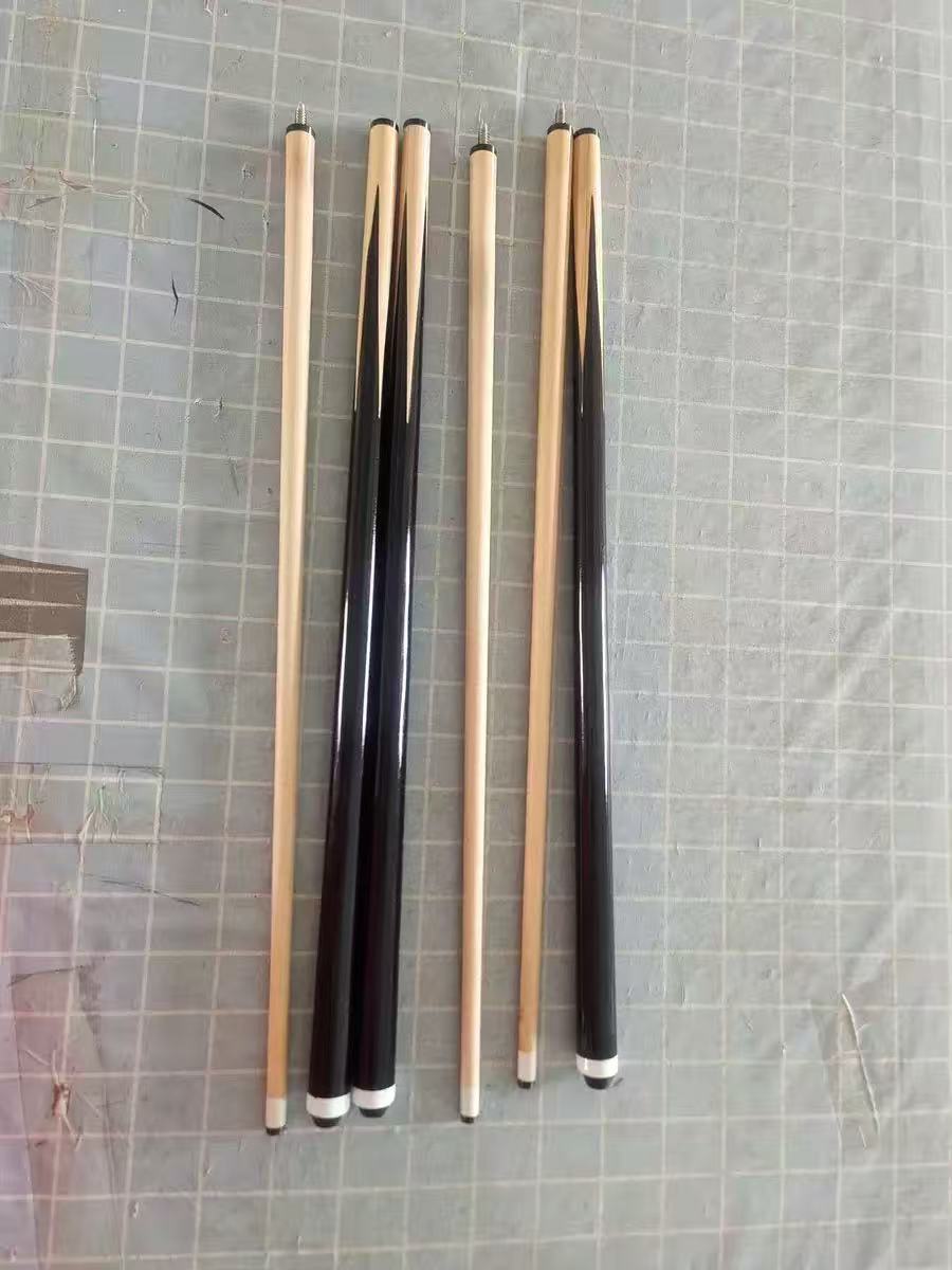 Table Economic Maple Wood 1/2 Split 2-Piece Pool Cue with Stainless Steel Joint Light Weight High Quality 148 Inches Teco