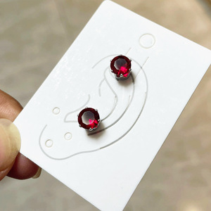 ชุดต่างหูแม่เหล็กที่ออกแบบอย่างเรียบง่ายสวมใส่สบาย - Product Image 3