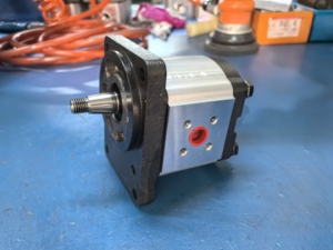 Pompe à engrenages hydraulique variable OEM Série AZPF AZPG AZPJ AZPB AZPJ-22-012RRR20MB AZPF-11-022RAB01MB 0510525076 AZPF AZPG AZPN - Product Image 6