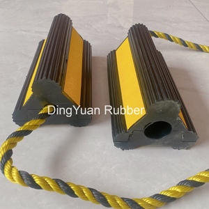 Bloc de roue en caoutchouc noir <span class=keywords><strong>triangulaire</strong></span> robuste et très résistant avec corde en nylon pour avions, voitures - Product Image 6