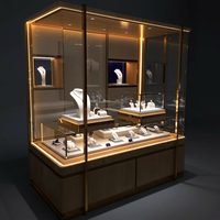 Vitrine de présentation de bijoux en bois et or de luxe avec éclairage LED, vitrine en verre commerciale pour magasin de détail haut de gamme